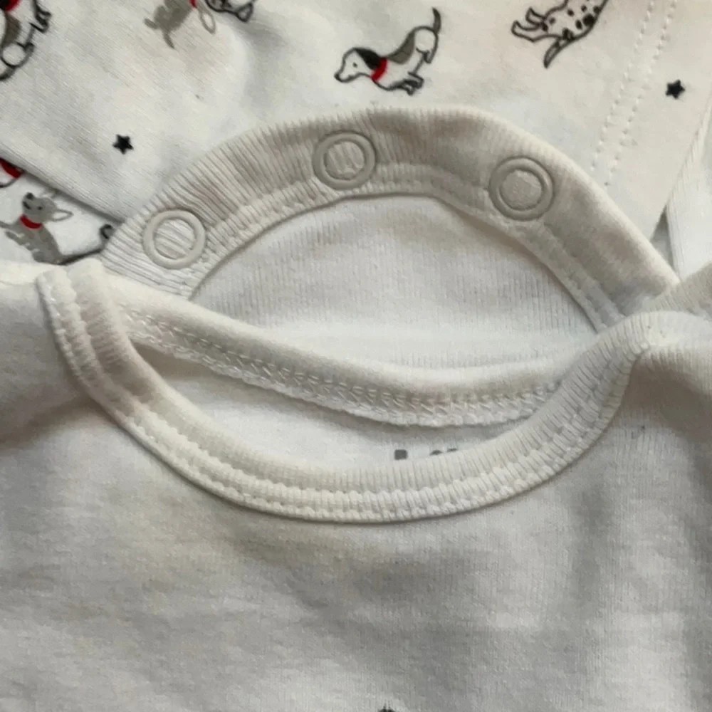 Simple Kids One Pieces Bodysuits - White and Gray